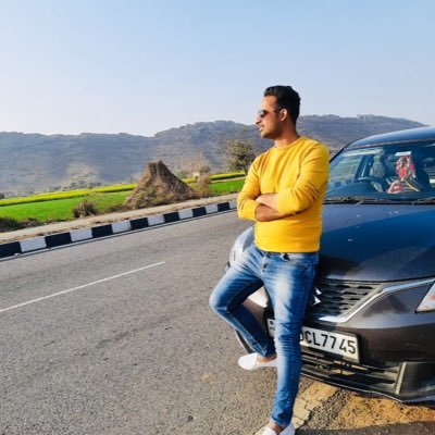 TewaniVarun's profile picture. 