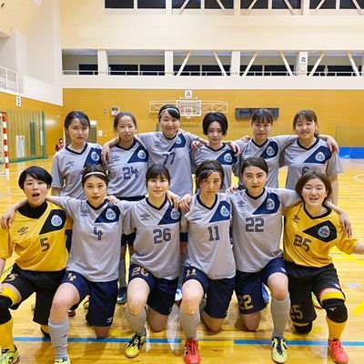 Jungeblatter Ladies(ユングブレッター)
#東海学園大学　女子フットサル部です！
2020年度に東海学園大学に入学された方の入部大募集！
初心者のほうが圧倒的に多いチームです。和気あいあいとフットサルに打ち込んでいます！
大学生のチーム、社会人のチームとも練習試合のお誘いお待ちしております！