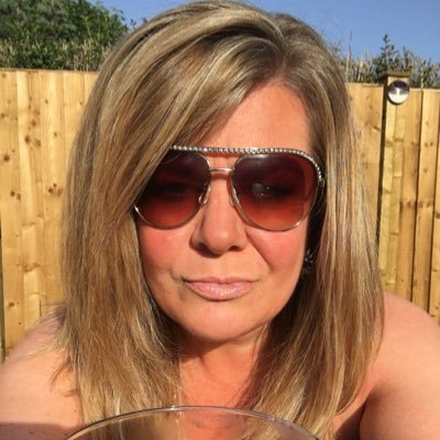 Wife // Mother // Dog owner // Cake Maker // Audibly challenged // Fretter // Lincolnshire girl