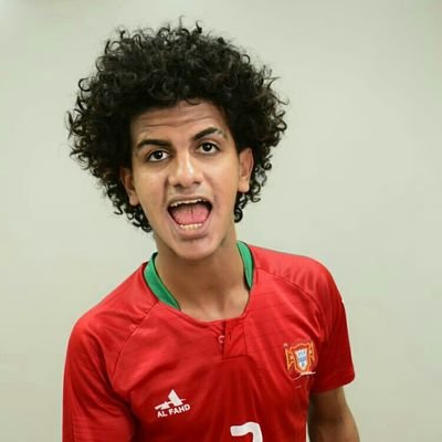 zmlkwi's profile picture. ابن التالتة يمين