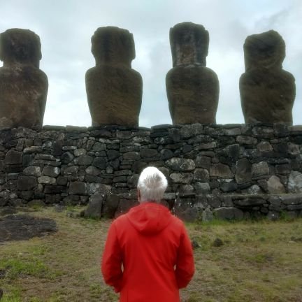 roberto_bouzas's profile picture. Un poco economista. Estoicamente Bohemio. Antes me gustaban otras cosas.