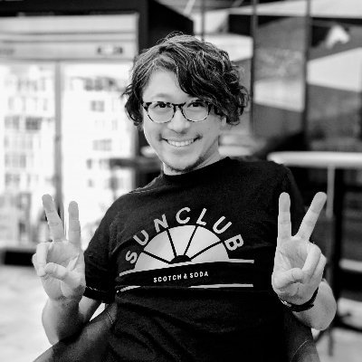 yowcow_'s profile picture. カメラ、コーヒー、あとガソリンを燃やして爆音で走る乗り物が好きです。