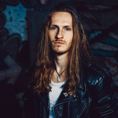 Guitar, Sport, Art 🌶 Stay Open, j’ai des tas de trucs à vous montrer 😉 Soon : FOULIZA Project 🎵 https://t.co/nQbWP6nfGQ