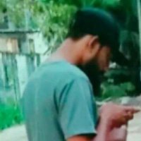 පැහැසර (@p49453997) 's Twitter Profile