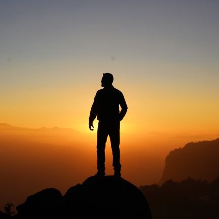 beto_callejas3's profile picture. Seguimos la construcción,
quizá dentro de 50 años pueda rellenar esta casilla con datos exactos.

...si aún andamos por aquí