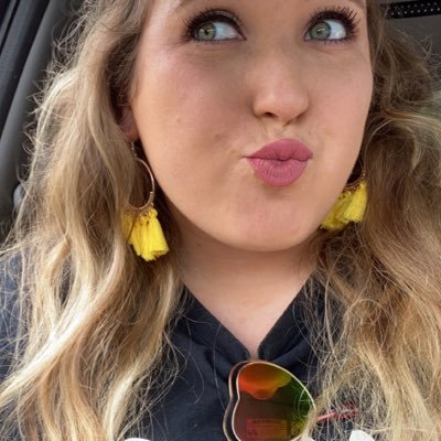 🐘🌻 💞child of God 🐾 dog mom 🐈 cat mom 👩🏼‍🏫 2nd grade teacher 🏠 okie born and raised