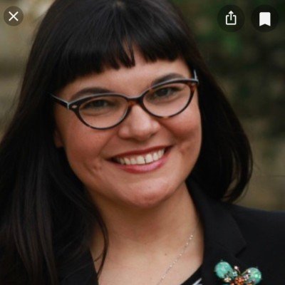 J.E.D.I. Consultant. Latina Poet & Writer making jefa moves. Voiceovers/Announcer. Public ed/equity advocate. Mom of an AWESOME kid. 
https://t.co/OBSNPsbYG2