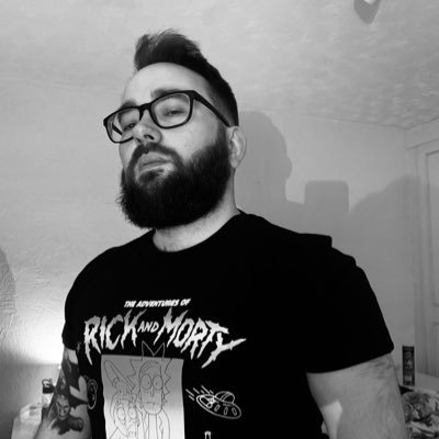 freedomsdestiny's profile picture. - I am a gaming, comicbook loving, movie watching, starwars adoring hobbit sized geek 🙂