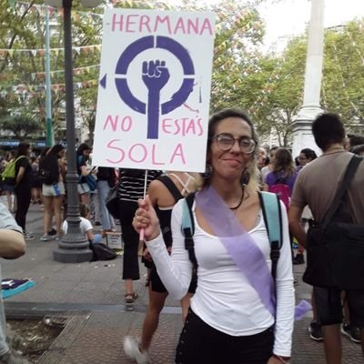 Femianimalista. Nieta de Sonia . Hija de Silvia y Mamá de Titi . Madrina de un montón de perros y gatos .