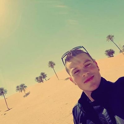 انــــــا الذي نزعت الحياة قلبه لترد له عقـــــــــله 🎩😎🧭
