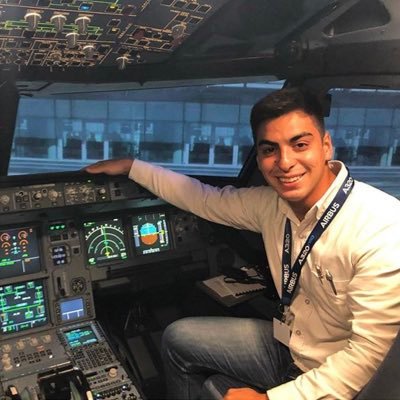 Piloto | Airbus A320 FAM | Gestión de Empresas | Instructor Teórico | Runner | Adicto al café