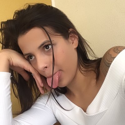 Ariana, 22 anos, mamãe da Cecília e do Bernardo💛