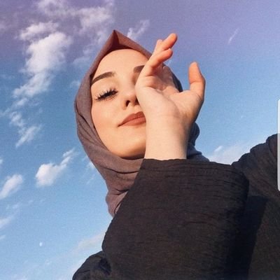 📍كل ما يتعلق بكتابة المحتوى والكتابة الإبداعية والإعلانية، التصميم الجرافيكي، الموشن جرافيك.
📍بكالوريوس Multimedia.
📍دراسة خاصة كتابة محتوى إبداعي.