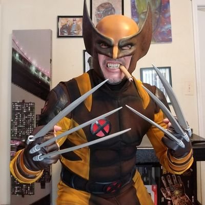 Cosplayer, Actor, biker, music lover and artist. I love cinema, poetry, martial arts, and giving back to good causes