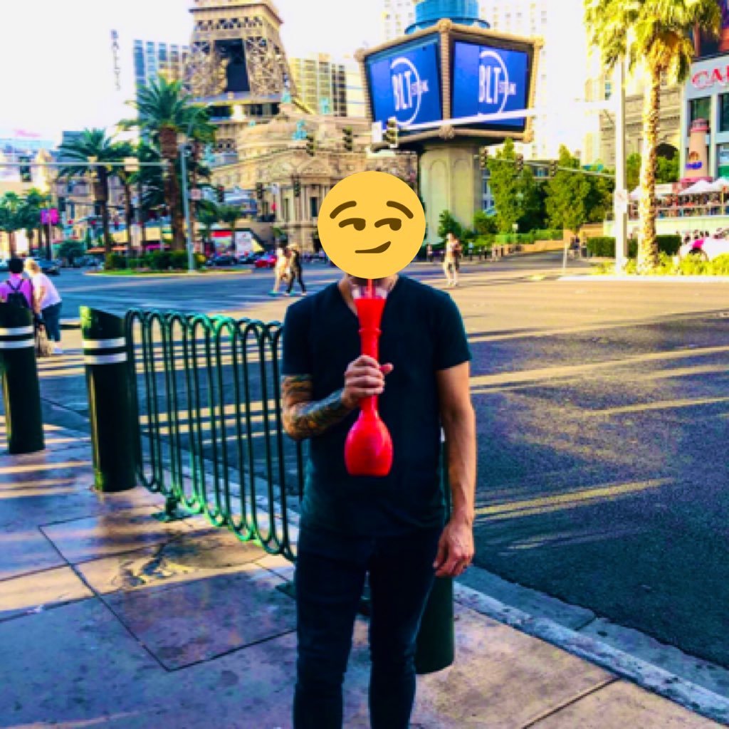 WompzWins's profile picture. Pro Button Clicker. I do and say my own thing. Don’t be a muppet. Respect = Respect. Just enjoying life 🤙😘