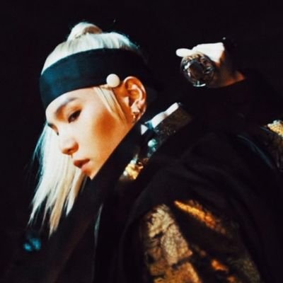 Language teacher. Indie/R&B/Hip hop/rock music lover. Only BTS. ENG/ESP/PORT/basic ķ | Fan account