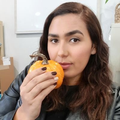 ishahxbeauty's profile picture. Beauty, makeup, cute stuff, anime, food, and whatever else crosses my mind 🤷🏽‍♀️