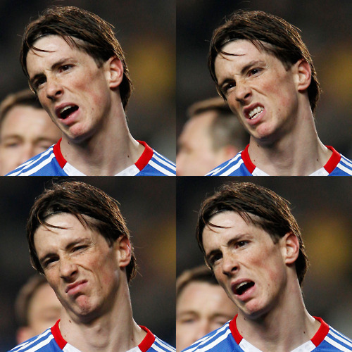 #parlet Fernando Torres. Ingin beli toples? Datangi kami. Kualitas terjamin. Ada uang, (gak) ada barang ~ @kerisjeksen