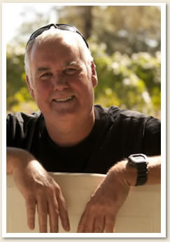 Bill Easton is the founder and lead winemaker/winegrower at TERRE ROUGE & EASTON Wines in Northern California's Sierra Foothills.