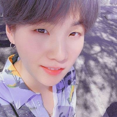 Softyoongie1's profile picture. ᴅᴏɴ'ᴛ ʟᴇᴛ ᴍᴇ sʜɪɴᴇ ~
ᴅᴏɴ'ᴛ ʟᴇᴛ ᴍᴇ ᴅᴏᴡɴ
