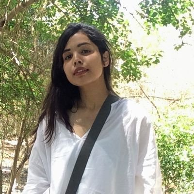 iishapandey77's profile picture. What you see is delusional!!