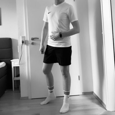 1992Socks's profile picture. 28 Jahre 🇩🇪 Südwestfalen 👟 Sneaks & Socks 🧦