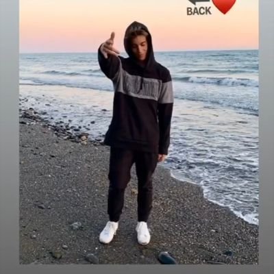 Adriifyrlaa_cf's profile picture. 𝑂𝑛𝑒 𝑑𝑟𝑒𝑎𝑚,𝑜𝑛𝑒 𝑙𝑖𝑓𝑒🤍💫
#teamfyrla