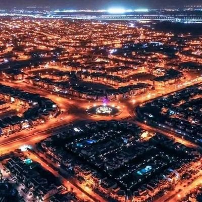 أخبر قلبك الهادىء ؛ أن يوماً ما في مكان ما سيأتي الفرح إلى قلبك و سيحتضنك كثيراً ، أخبر حزنك أنه ضيف سيمضي