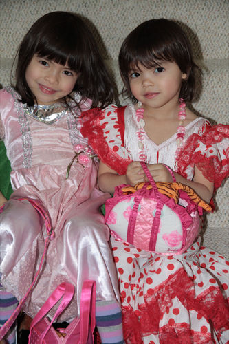 Thaifanjohn's profile picture. Traveling down the path as we all will making do.