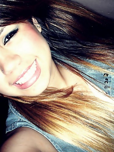 dα personαlidαde formαdα .!
αqelαα de poucoos αmigoos , mααs o SUFICIENTE pαrα viver filýz (: