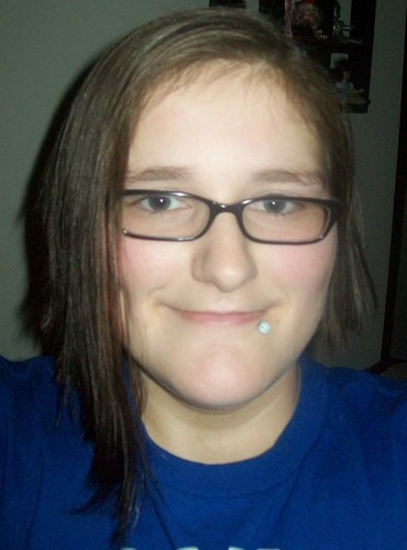 CuDdLyMuChKiN's profile picture. I am a 19 yr old girl who is hmm well complex.just ask the questions,ill give u the answers.