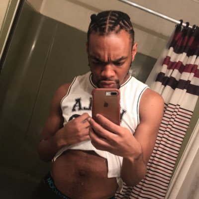 #ClaytonStateUniversity #MusicEdMajor #ClaytonNotColumbus Instagram: mynamechad_ snapchat: Bitch_inchad Kik:Frezzeme