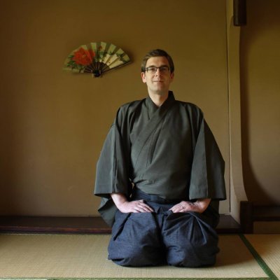 Storyteller at a traditional Japanese ryokan, freelance writer and tourism consultant.