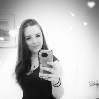 JuliaLussier's profile picture. I like doing sport :)