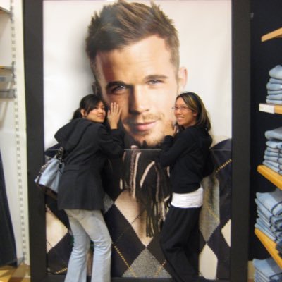 welltraveledx's profile picture. ➜ Lifestyle ➜ Travel ➜ Disney ➜ Wellness