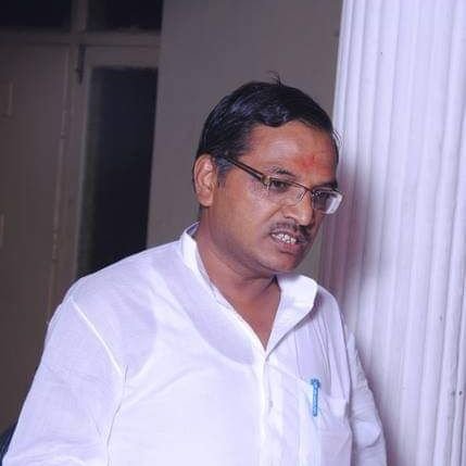 hpgbhiwani's profile picture. आयु 60 वर्ष, पोस्ट ग्रेजुएट, सेवानिवृत्त बैंक अधिकारी, संघ प्रवेश 50 वर्ष और संघ शिक्षा वर्ग तृतीय वर्ष शिक्षित। कवि व सामाजिक कार्यकर्ता।
पूर्व विभागसचिव विहिप