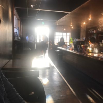 小さい頃から吃音症です。それでも自分らしく楽しく生きてこうスタンスです。社会に出て吃音で悩んでいる同じような境遇の人たちと関わりたいです。僕の得意分野はFXです。