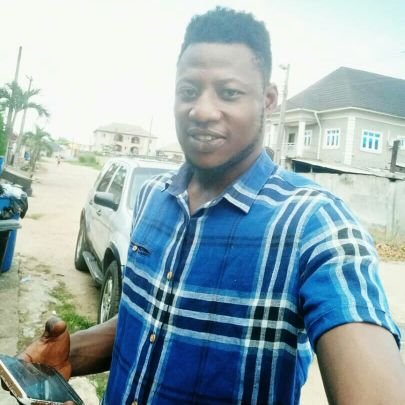 SundayMosebola1's profile picture. GREAT