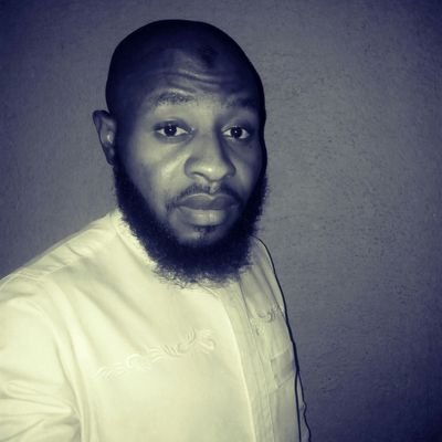 IsharqZ's profile picture. 