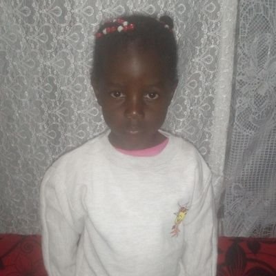 MercyAfandi10's profile picture. Young girl looking to be a celeb