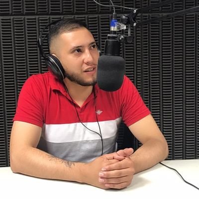 Periodista deportivo 🎙️
Militante @JovenesProStaFe 💛