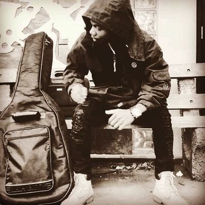 #🎼🥁beatmaker and a producer🎶🎚%. also a father of two beautiful kids boy & a girl #😊