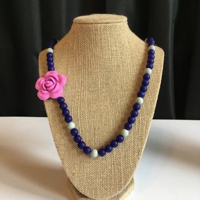 Handesign Creations has stylish handmade items including teething necklaces, bracelets, lanyards, headbands, and more!