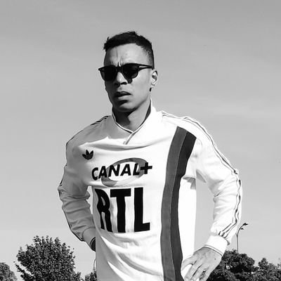 ❤️💙 ST holder
🇨🇳 |🇬🇧 | 🇨🇵
🌐 Ton maillot authentique rétro PSG:
👉 https://t.co/dMJfEs59Aq