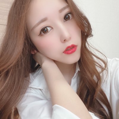 ぴかです(゜▽゜)2007年の女子高生…💄 SNS総フォロワー様40万人🌷 お仕事依頼DMまで💌 Tiktok【ぴかりんず🐻】YouTube【ぴかちゃんねる】インスタ【01pikarin18】自動車免許【なし】フレーバー【ベルギーワッフル】30歳のくまのぬいぐるみ連れてます🐻