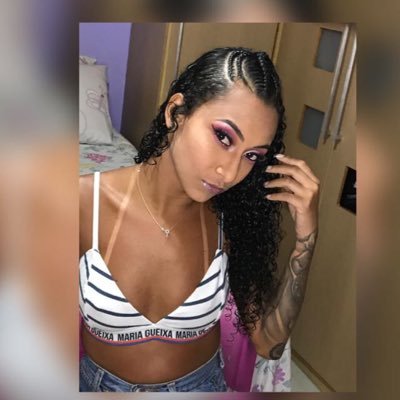 FILHA DO REI☝️ 👑 / MAMÃE DE UM PRÍNCIPE👶🤱🏼/GRATIDÃO 🙏/ FAMÍLIA 🥺❤️ 💙/ MANICURE POR AMOR 🥺💅👩‍🎨❤️