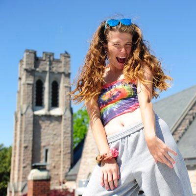 Α&Ω • she/her • unc drop-out • just exploring the simulation and tweeting about it