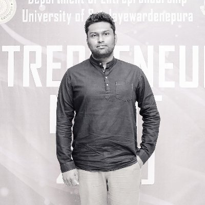 🇱🇰 Sri Lankan | Lecturer at the University of Sri Jayewardenepura | Entrepreneur | Digital Marketer and Consultant | Tech Enthusiasts