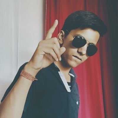 _Ayush_pandey__'s profile picture. I am fan of me and my family so plx support to labours I support yo u