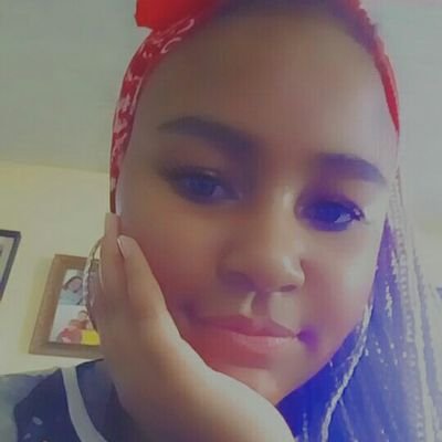 Esther34984907's profile picture. Eu tenho 15 anos 
Sou leonina
E amo comer